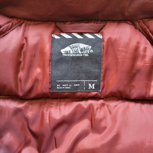 Vans Hooded Insulated Puff Jacket. - Picture 5 of 10